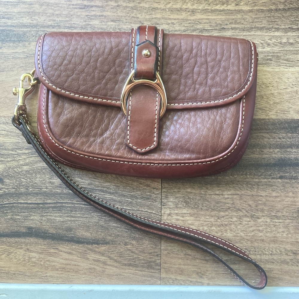 Dooney & Bourke Womens Wristlet Brown Snap Detachable Strap Flap Buckle